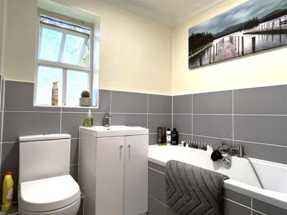 river bank bathroom 1.jpg