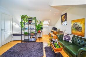 Flat 4, 80, Gillespie Road, London N5 1LN