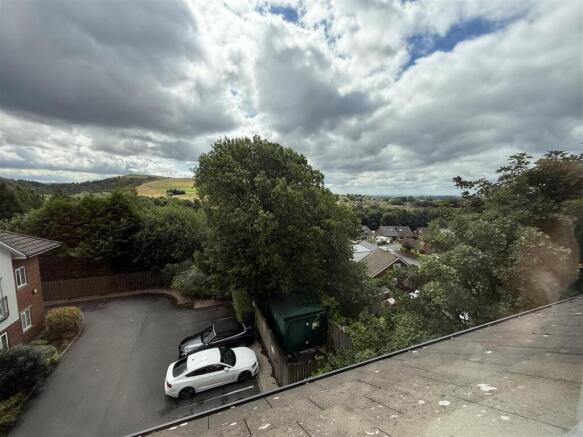 2 bed Apartment for sale Image 6