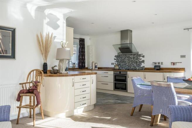 Kitchen/diner/family room