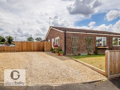 Page Road, Brundall