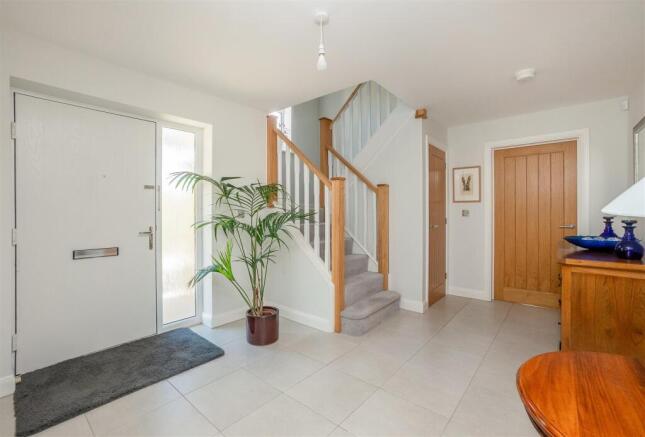 12 Averis Way 2618-5.jpg