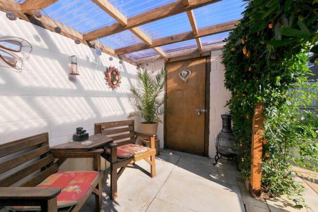 COVERED SEATING AREA