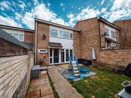 25, Fairfax Crescent, Aylesbury HP20 2ET
