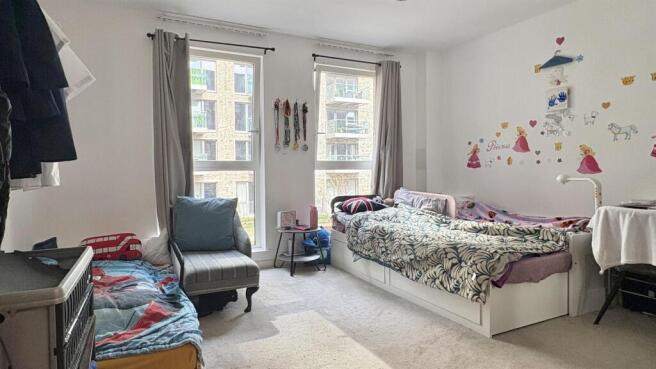 Barrain London Flat for sale in Upton Park E13