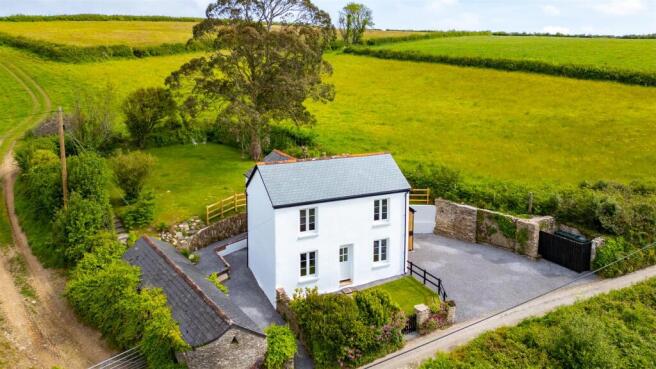 A17 - Myrtle Cottage Eastdown Blackawton Totnes -