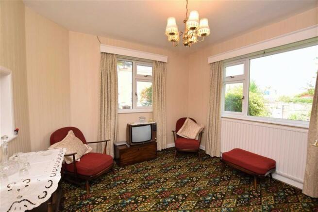 BEDROOM THREE/DINING ROOM