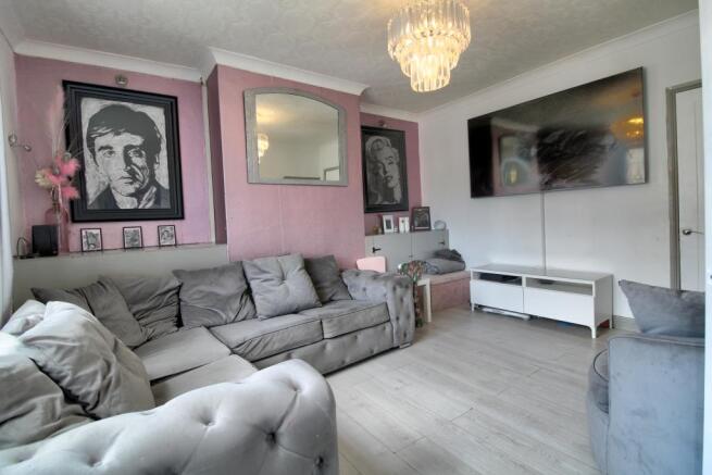 IMG_2922_3_4_Interior 4