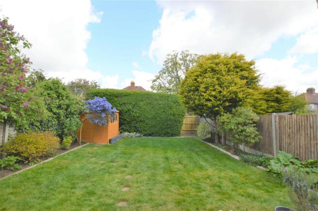 24 Bryanston Avenue garden2.JPG
