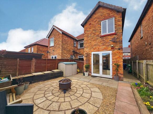 3 bed Semi-Detached for sale Image 7