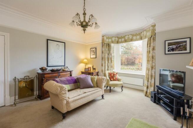 The Avenue 10 Sitting Room-3.jpg