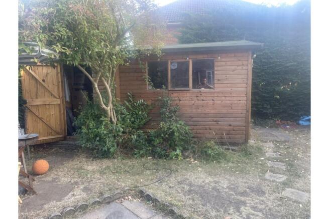 3 bed Semi-Detached for sale Image 8