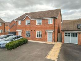 42, Harvest Way, Nuneaton CV10 0FJ
