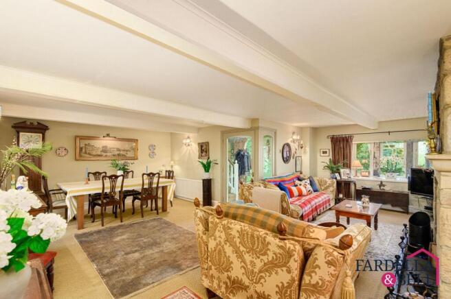 4 bed Barn Conversion for sale Image 8