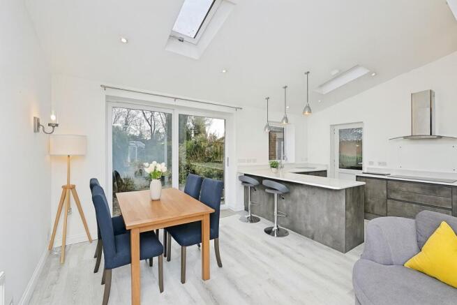 Kitchen / Dining Room