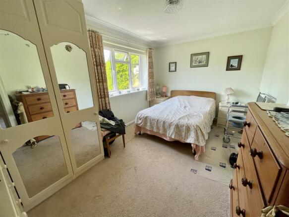 6. bed2.jpg