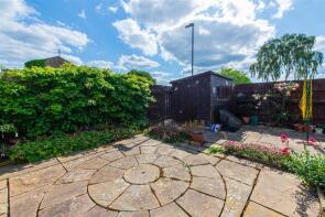23, Ibsen Walk, Corby NN18 9DF