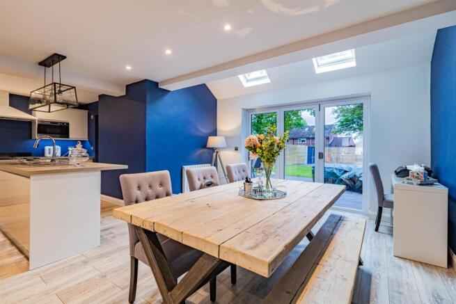 Kitchen diner