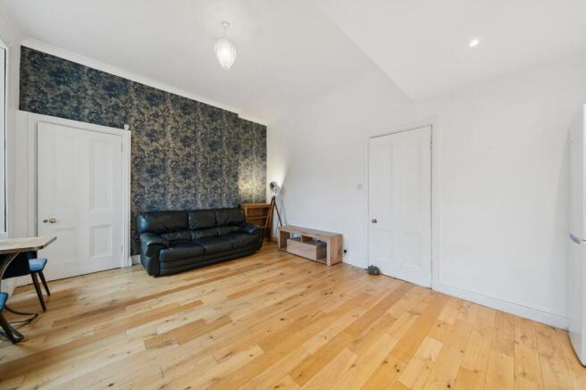 Busby Road, Flat 1/2, Clarkston, G76 photo 4