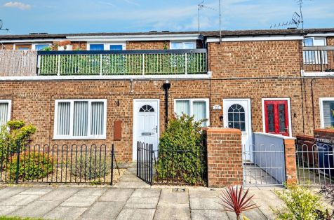 Carlton Close, Stockton, Stockton-on-Tees, Durham, TS18 1QF
