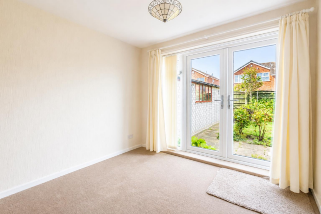 3 bed Bungalow for sale Image 5