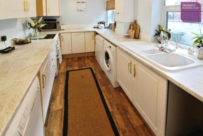 3 bed Terraced for sale Image 4