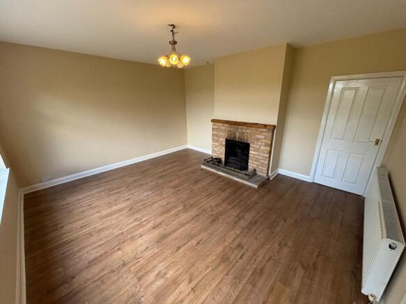 4 bed Detached to rent Image 4