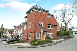 18, St Christophers Road, Haslemere GU27 1DQ