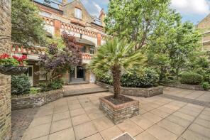 53, De Walden House, Allitsen Road, London NW8 7BA