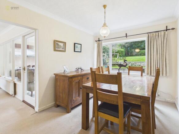 cam05459g0pr0116still036