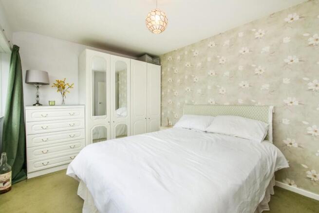 3 bed Semi-Detached for sale Image 10