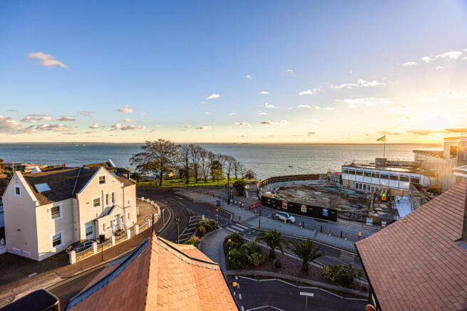 Station Road, Westcliff-on-sea, SS0 photo 3
