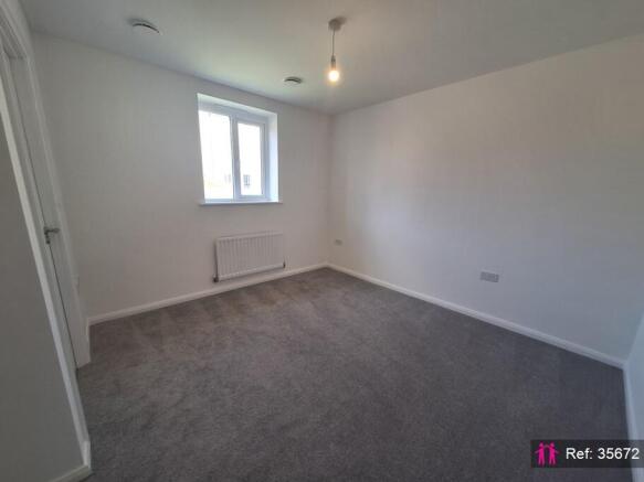 3 bed Semi-Detached for sale Image 6