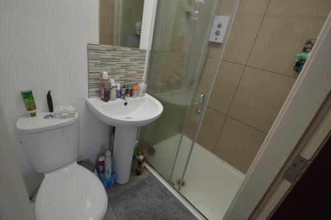 5 bed Terraced to rent Image 7