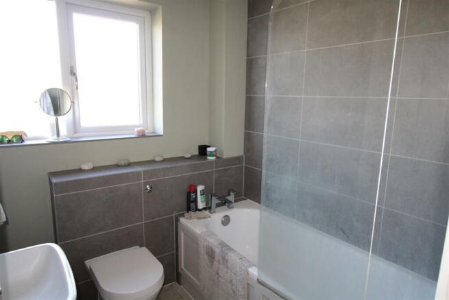 Bathroom.JPG