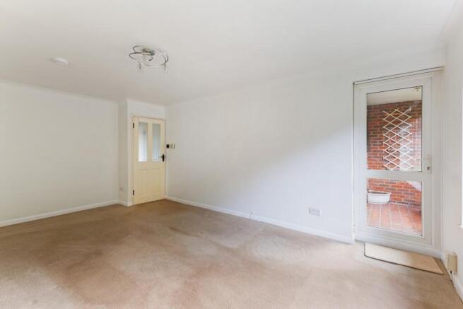 85825_18 Underwoo...