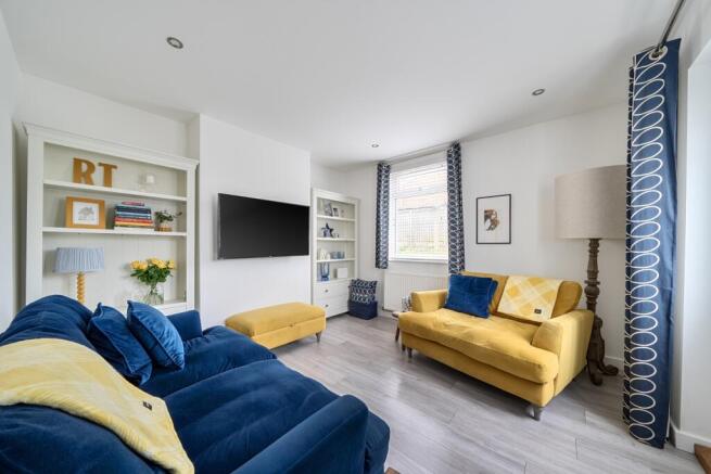 1436810-10-69cb8d65168cd