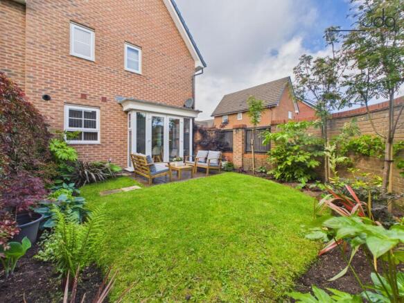 Private Walled Garden Designed for Easy Living