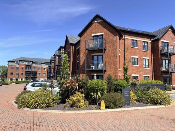 39 The Sidings