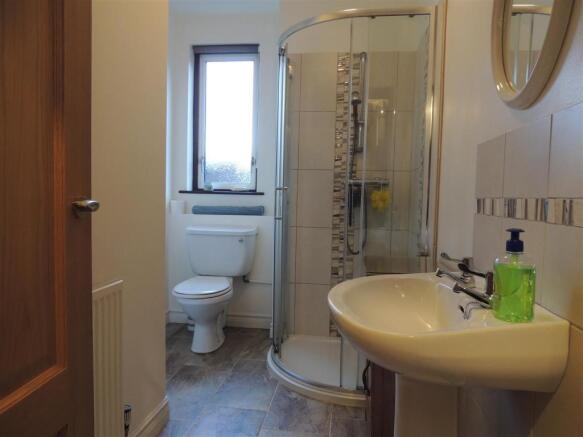 Shower Room: