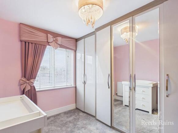 4 bed Detached for sale Image 11