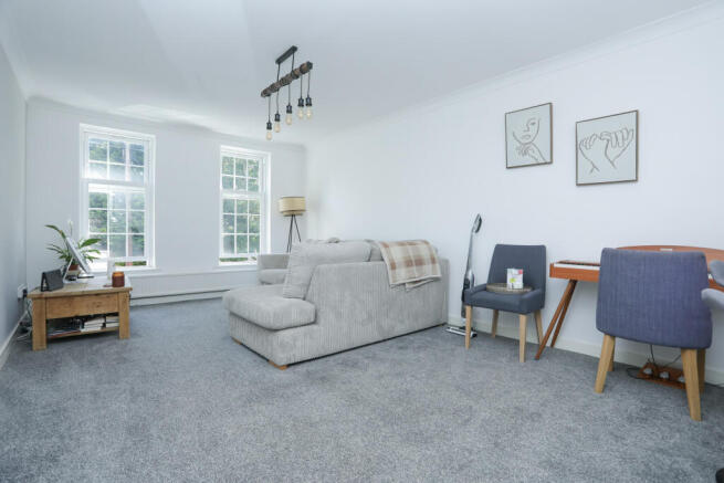 general Flat 4, Asht