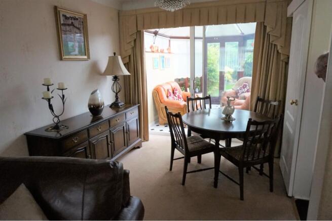 Lounge/Dining Room