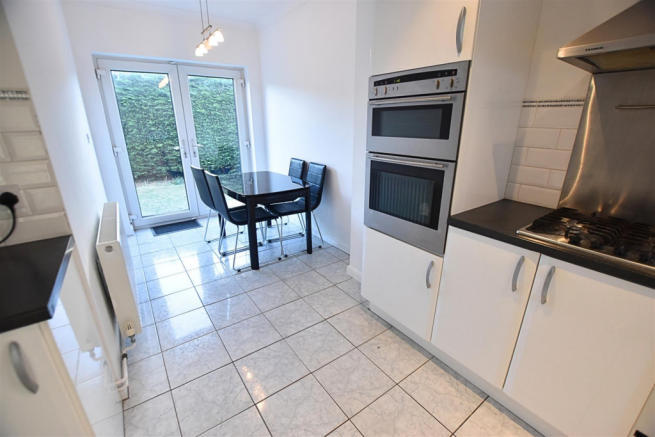 KITCHEN DINER