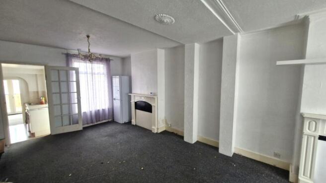 20260401_095611_resized