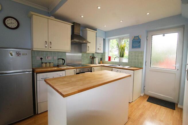 Kitchen 2 e.jpg