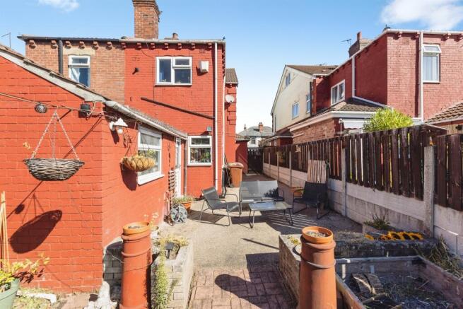 3 bed Semi-Detached for sale Image 12
