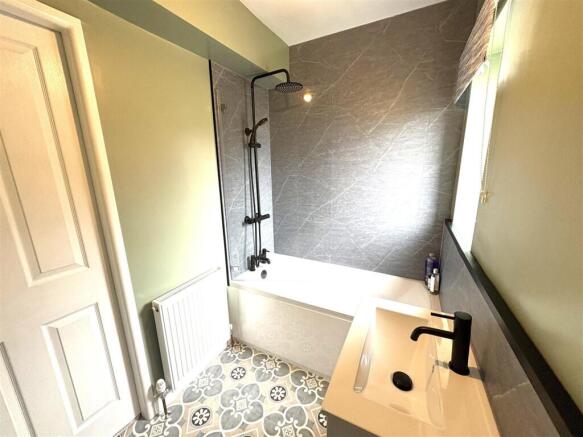 DOWNSTAIRS BATHROOM