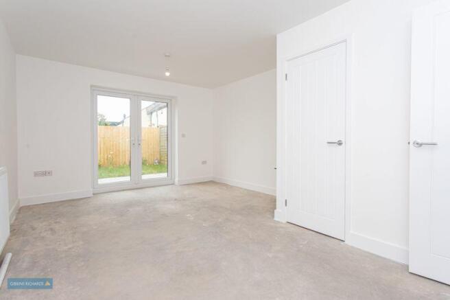 Sitting/Dining Room