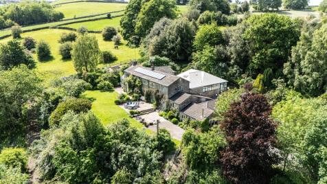 Carr Hall, Shaw Lane, Holywell Green, Halifax, HX4 9DH